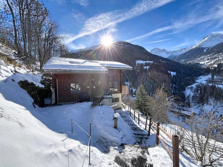 House for sale in Ayer, Switzerland