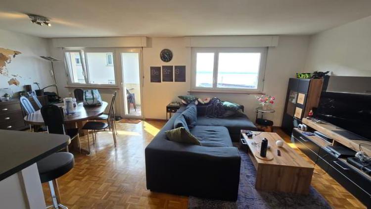Magnifique appartement de 4 pièces, proche gare de Neuchâtel, avec vue