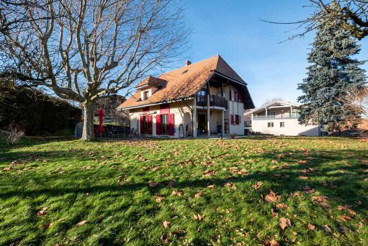 2 appartements dans une villa à Massonnens