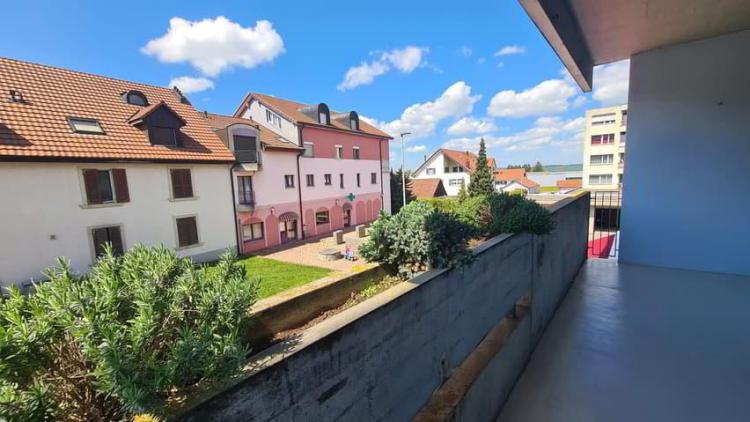Appartement 3 pièces lumineux avec balcon à Courgenay