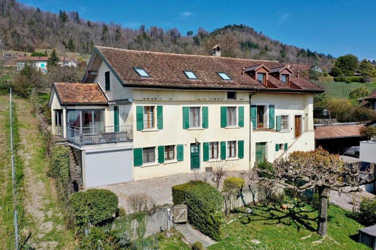 Maison de village pleine de charme à Bougy-Villars: 6.5 pièces