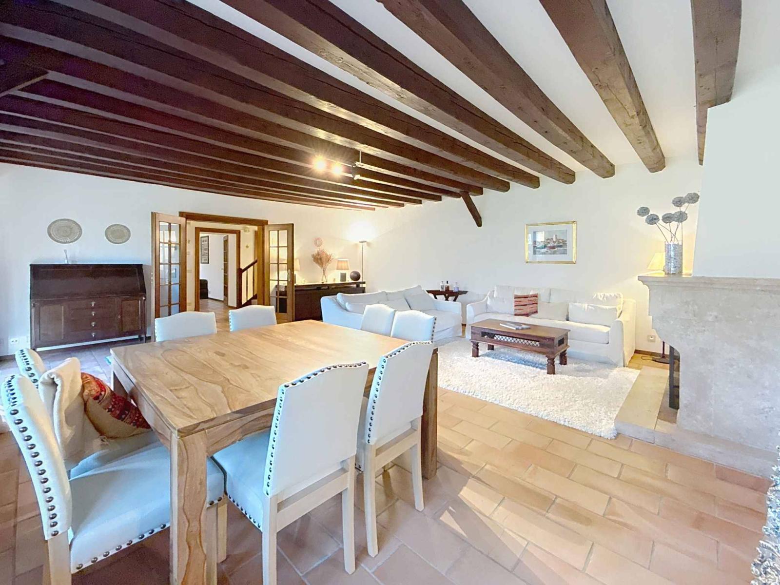 CO-EXCLUSIVITE ! Magnifique propriété de caractère proche de Nyon