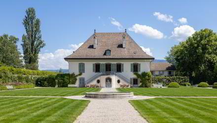 Exceptionnelle propriété historique, domaine de 50 hectares, Genève