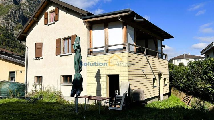 Maison de village de 2 logements, garage, jardin