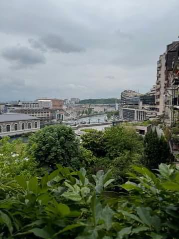 Magnifique appartement de 4 pièces avec belle vue à Saint-Jean