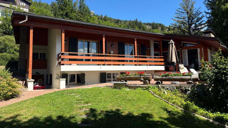 Chalet de charme 6.5 pièces avec vue panoramique - Bluche