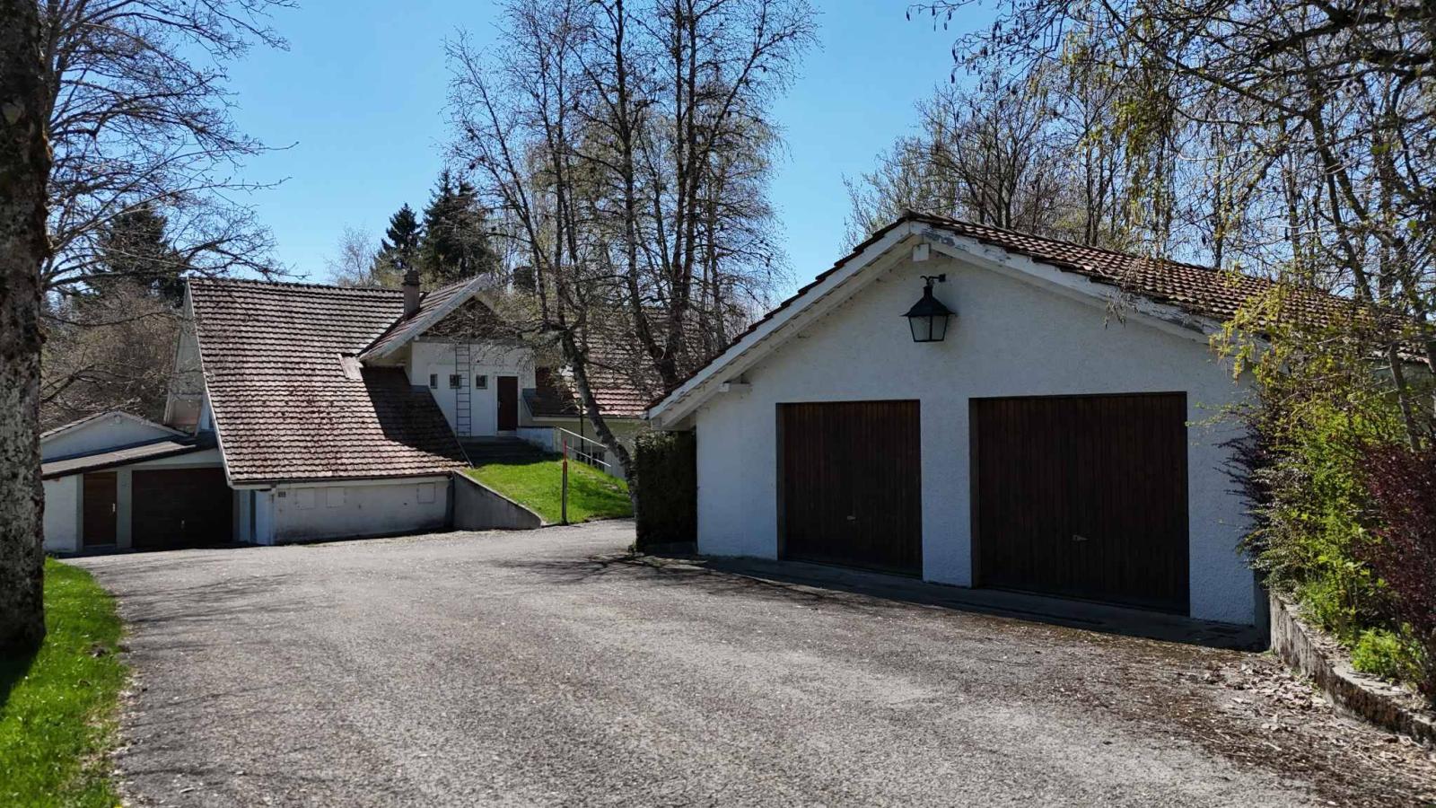 Habitation avec colonie de vacances à grand potentiel