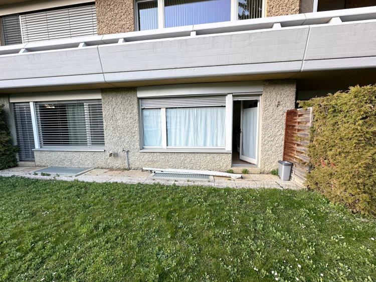 Conthey – Studio mit Terrasse und Parkplatz, nahe allen Einrichtungen