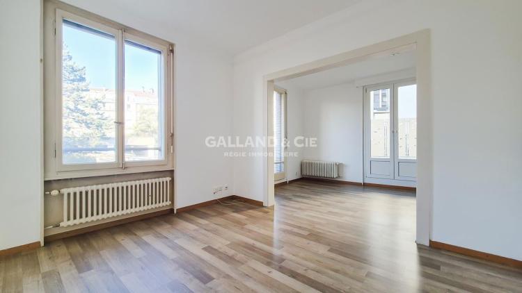Appartement de 3,5 pièces avec terrasse au centre de Lausanne