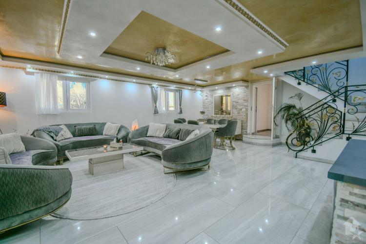 Grande maison familiale avec appartement attenant à Dorénaz