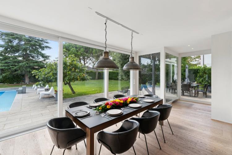 House for sale, 1296 (Coppet, Switzerland)