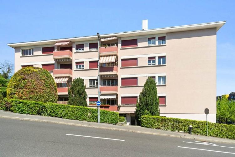Joli logement idéalement situé à Pully