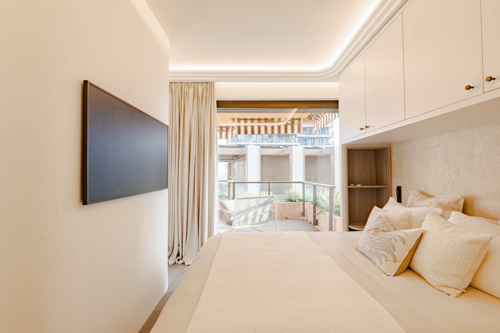 MAGNIFIQUE APPARTEMENT RENOVE AVEC VUE MER
