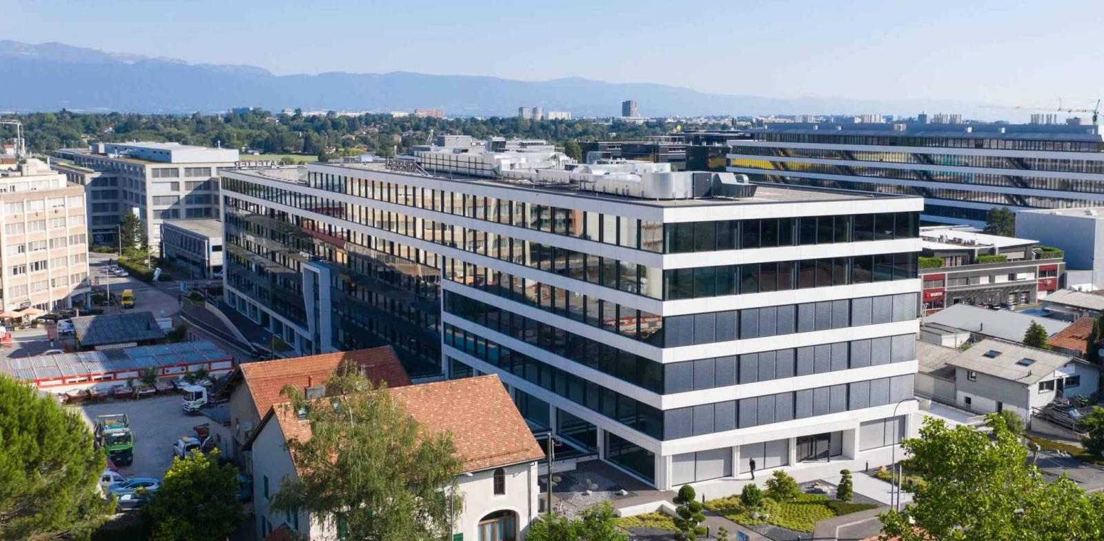 Magnifiques surfaces de bureaux 495m2 - Zone industrielle de PLO