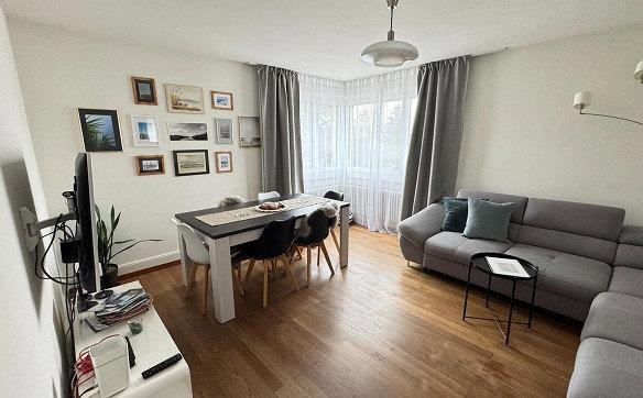 Frisch renovierte, sonnenexponierte 3 Zimmer-Wohnung