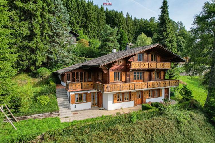 Chalet de 6,5 pièces avec panorama et option résidence secondaire