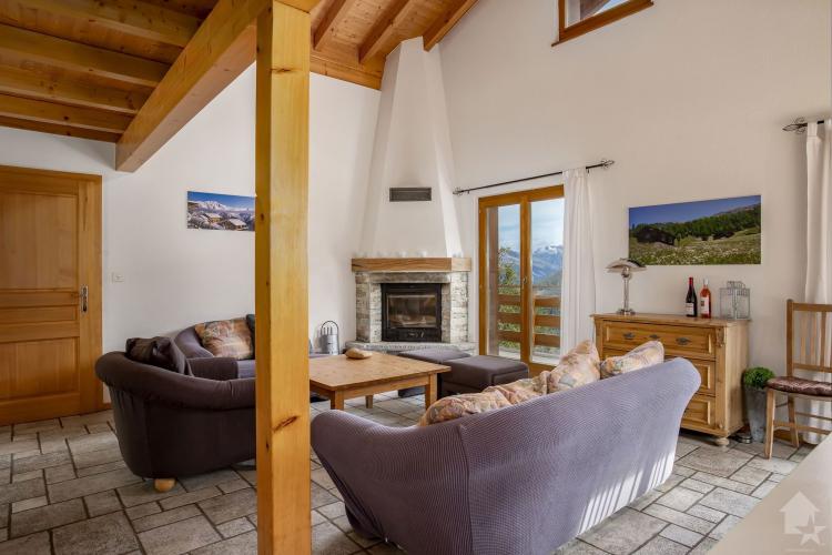 Grand chalet de 6.5 pièces, 187 m2, vue et sauna