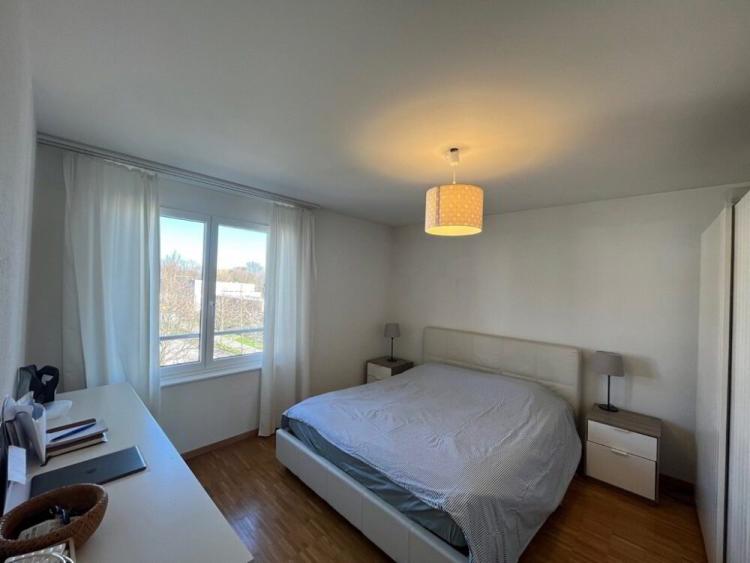 bel appartement de 4 pièces au 2ème étage