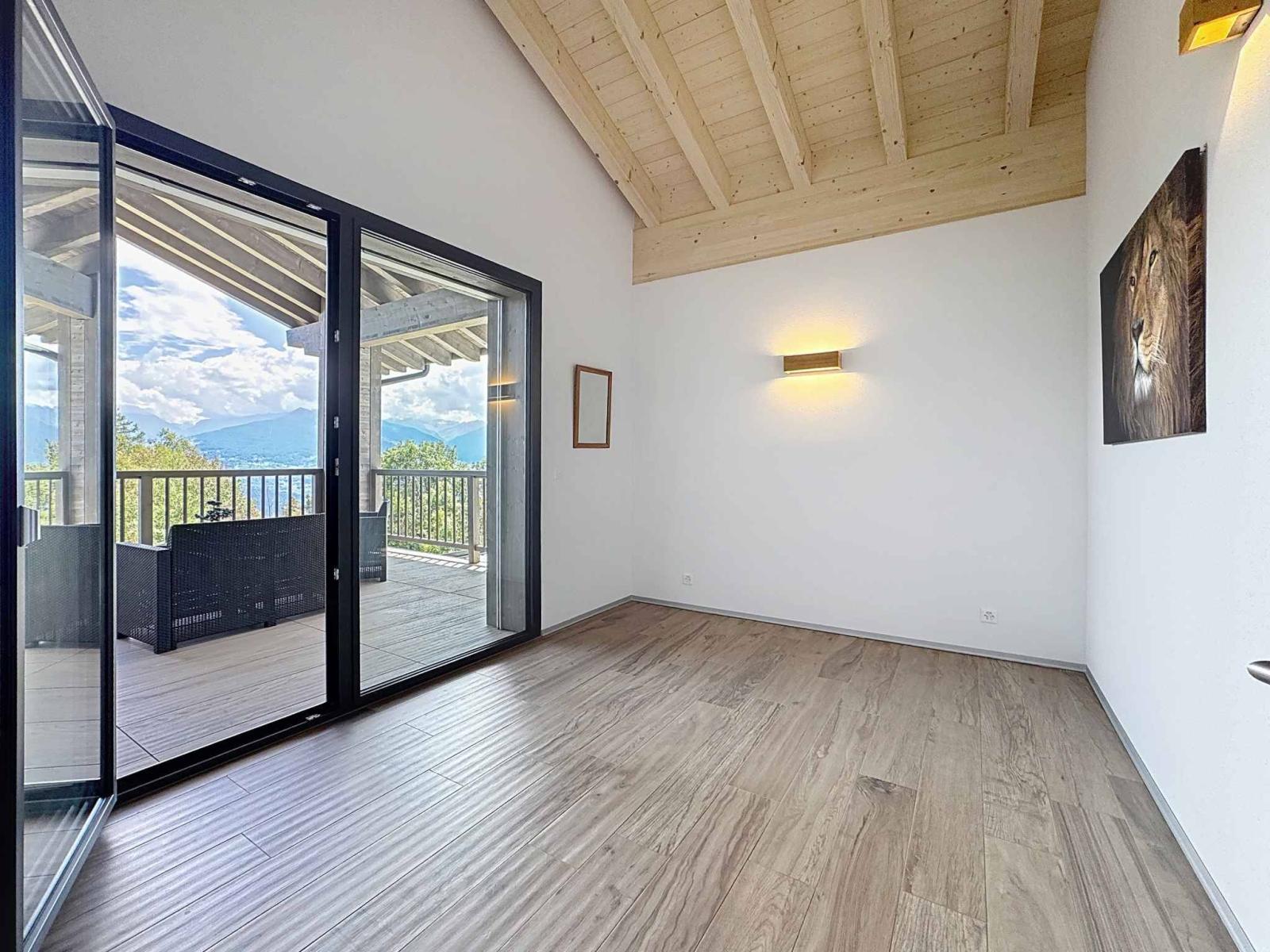 Exceptionnel chalet sur 3 niveaux avec piscine intérieure/ espace bien-être
