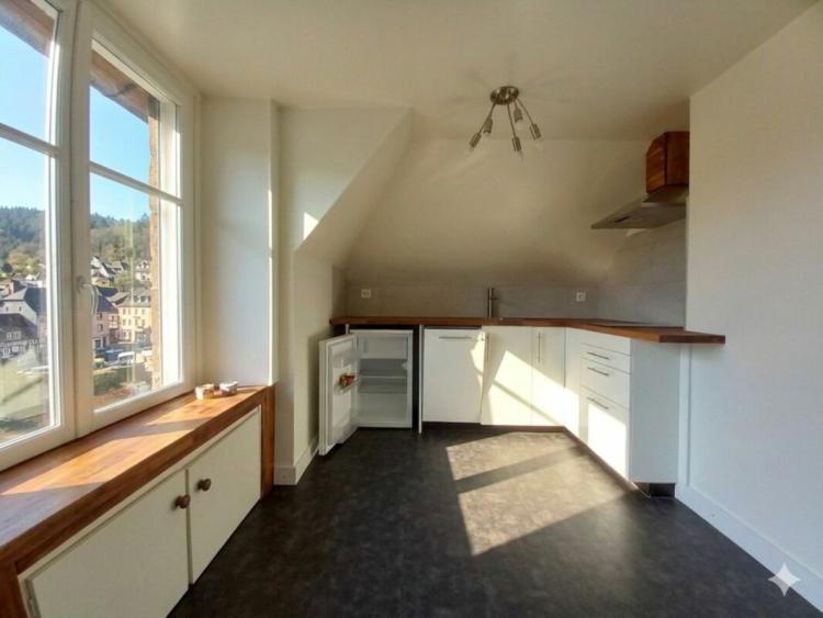 Joli studio situé au Quartier Neuf