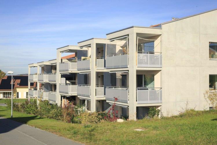 Appartement de 3.5 pièces au rez-de-chaussée avec terrasse