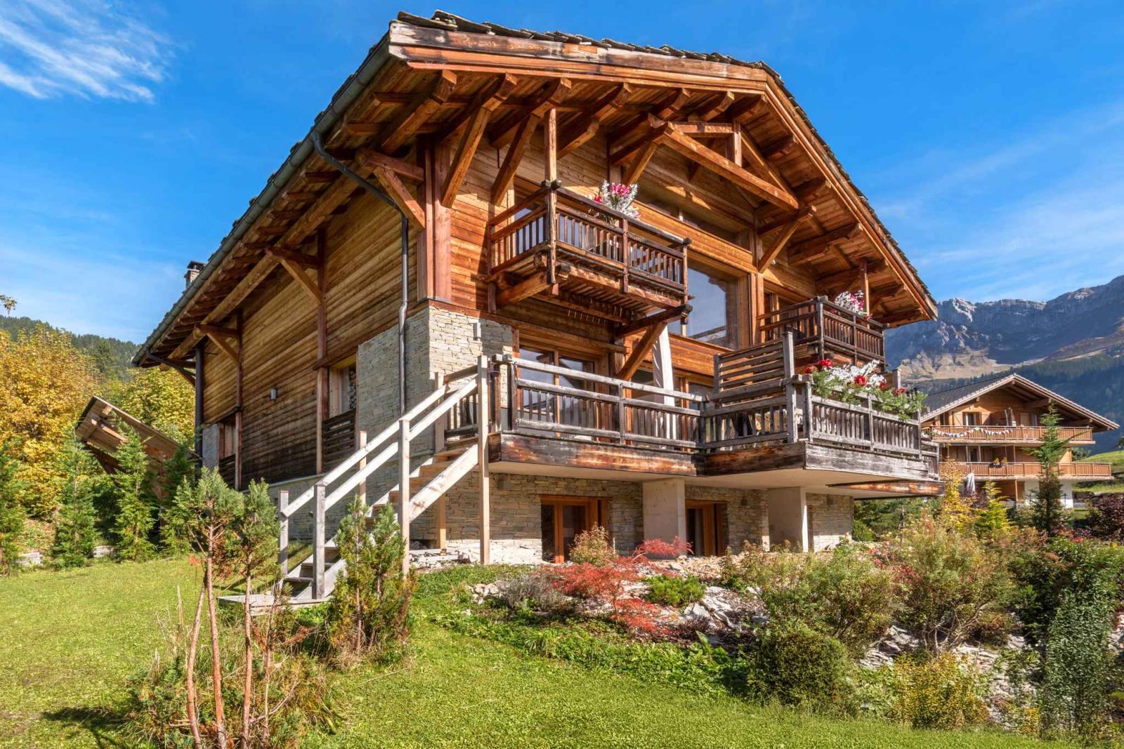 Architecture alpine exceptionnelle, vue à couper le souffle au cœur de Villars