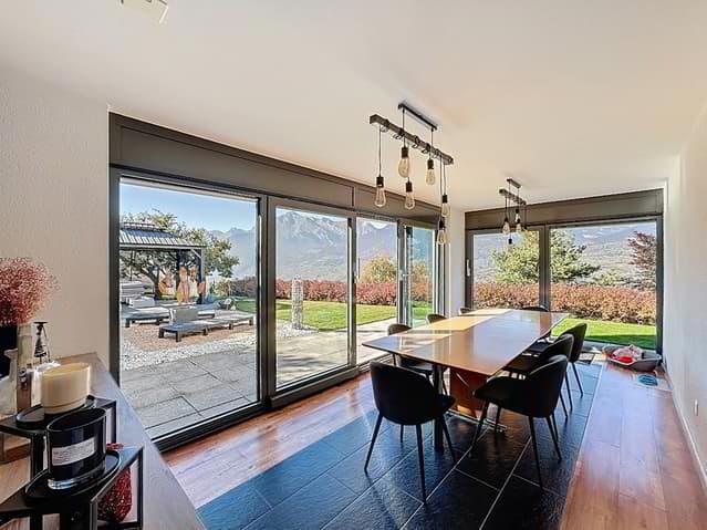 Salins, magnifique villa de 6.5 pces de 225 m2 avec de beaux volumes...