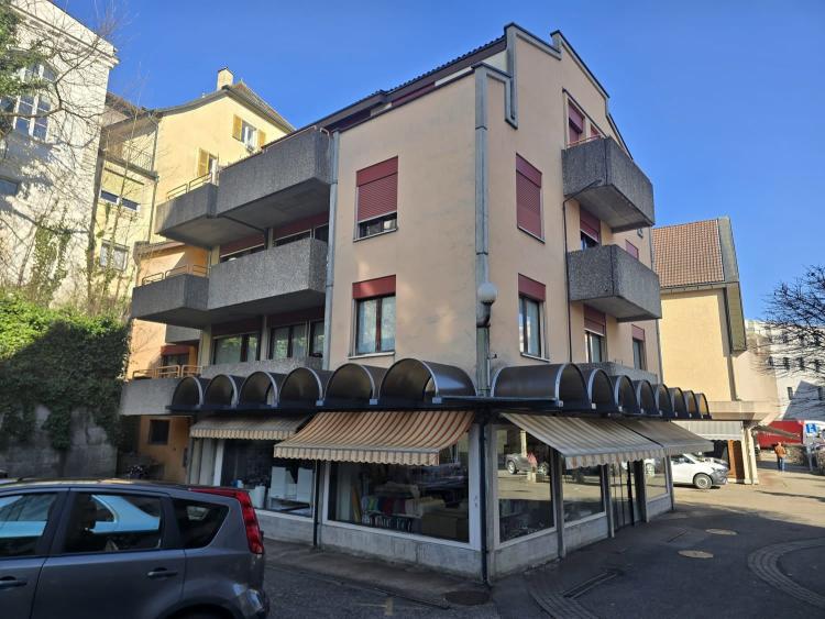 Gemeinsames Gebäude zu verkaufen – Delémont