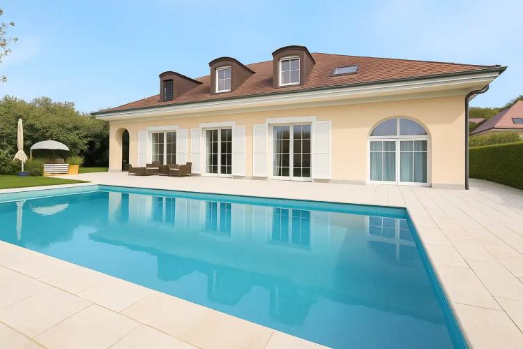Elegantes Familienhaus in Cologny