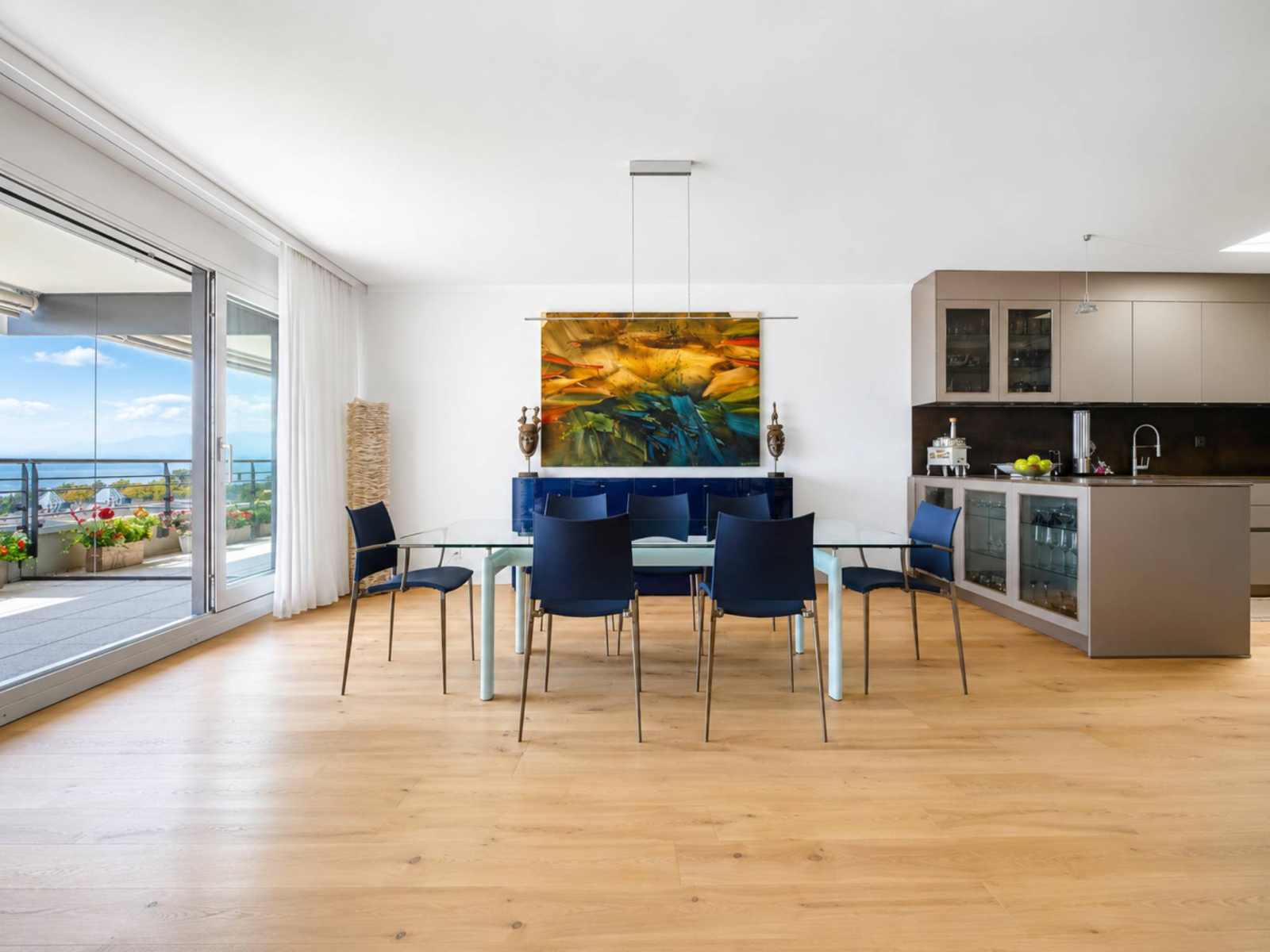 Attique rénové de 6,5 pièces | Quartier Pully-Montchoisi