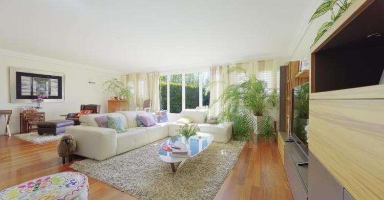 Maison contiguë 9 pièces