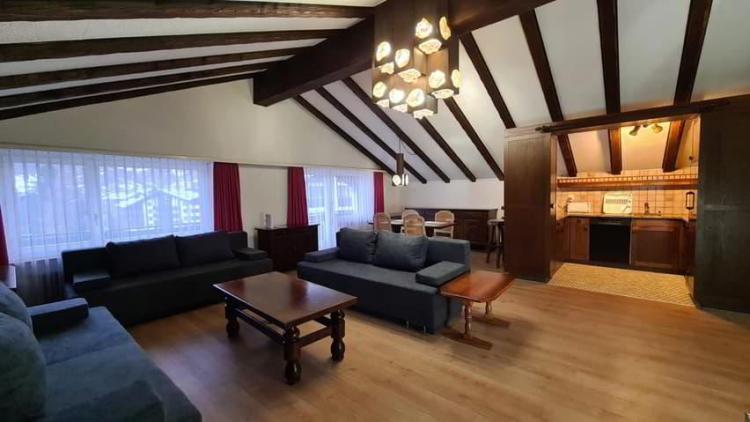 Charmante 2.5-Zimmer-Dachwohnung in Zermatt
