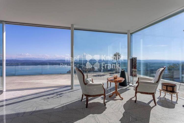 Magnifique propriété individuelle de 6 pièces avec vue imprenable sur le lac de Morat à vendre à Bellerive