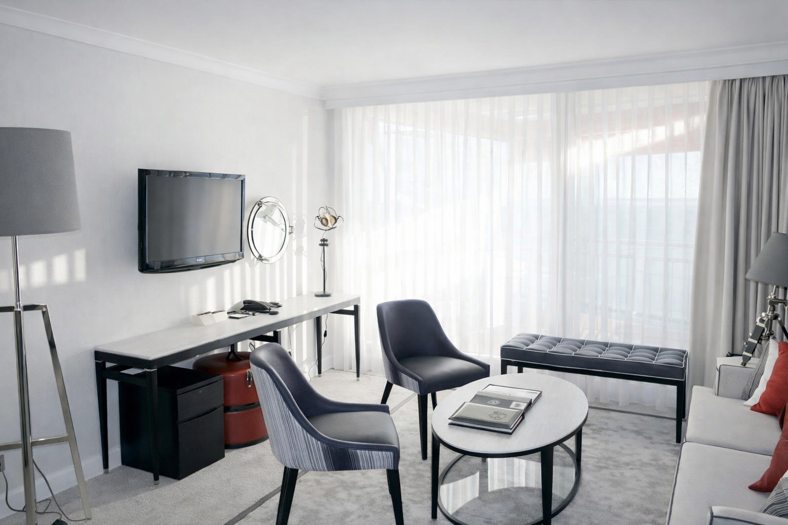 HRTMr_salon-moderne-avec-lumiere-naturelle-1775922359.jpg