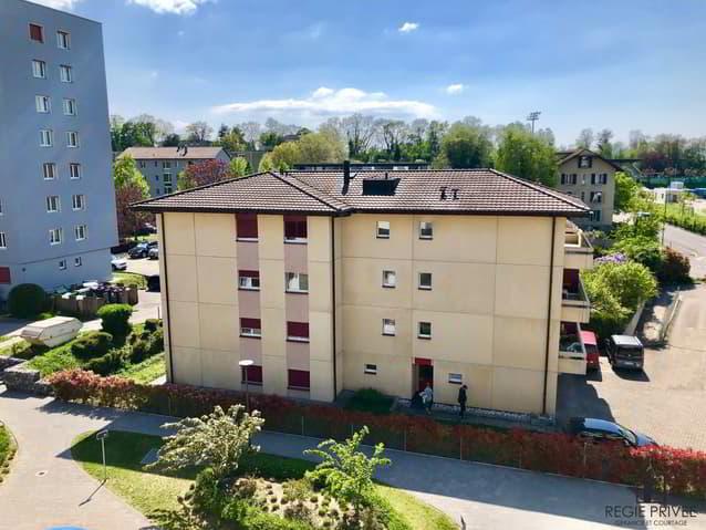 Joli studio avec grand balcon