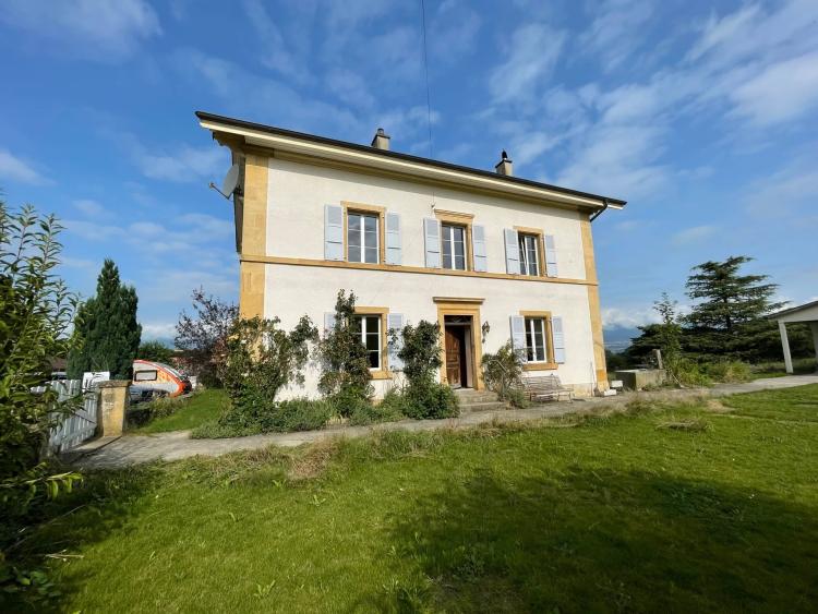 Spacieuse maison individuelle avec cachet