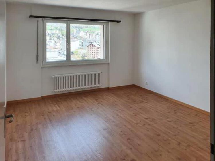 Moderne 4.5-Zimmer-Wohnung mit Bergblick in Brig-Glis