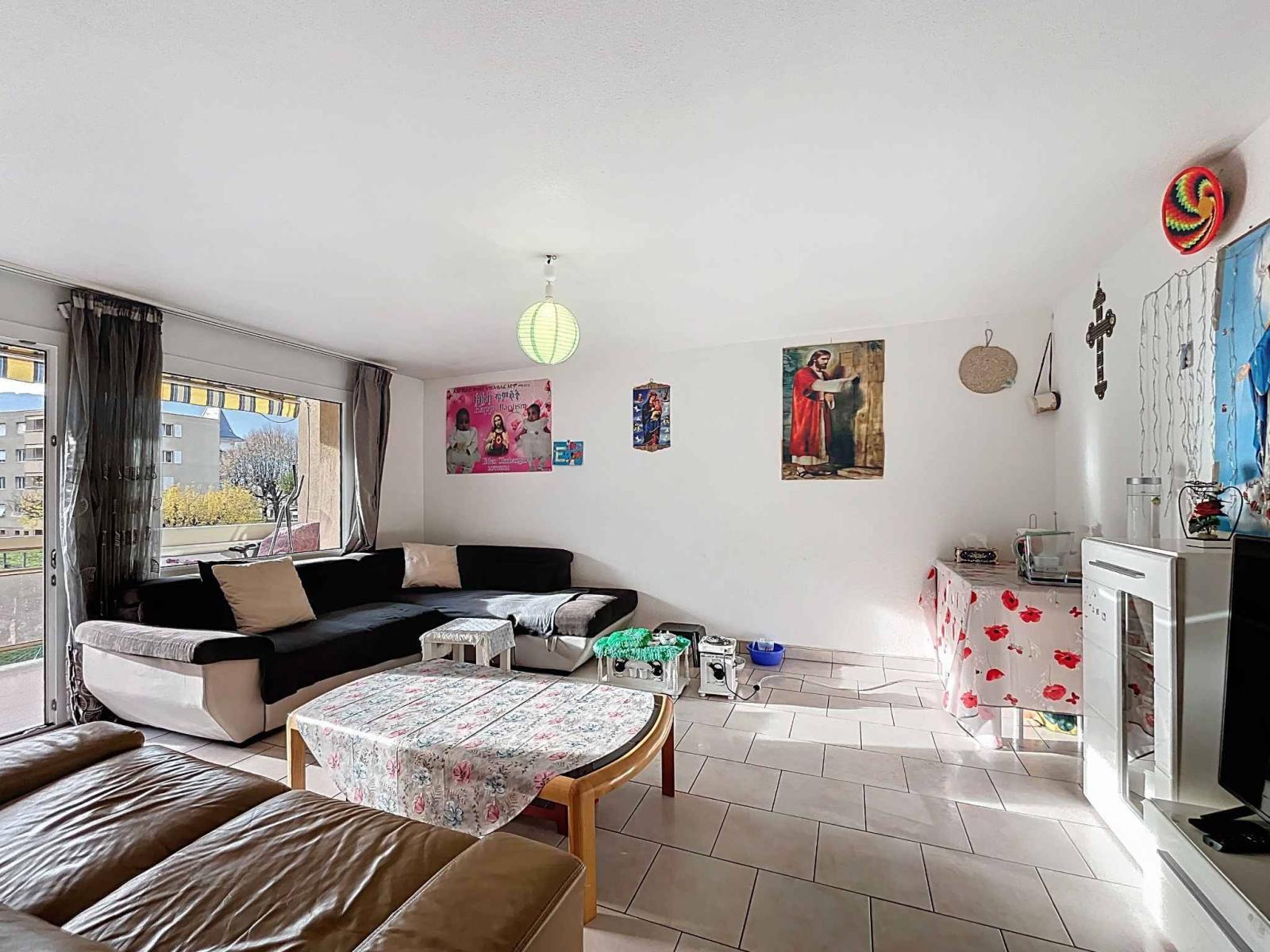 Appartement 3.5 pièces avec belle vue sur les montagnes