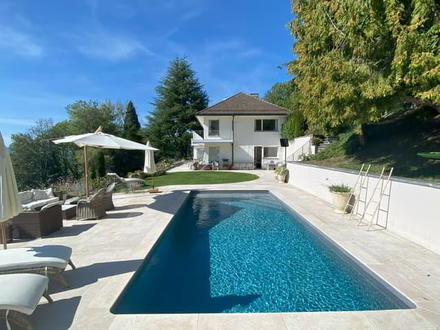 Magnifique villa avec vue panoramique sur le lac et les montagnes