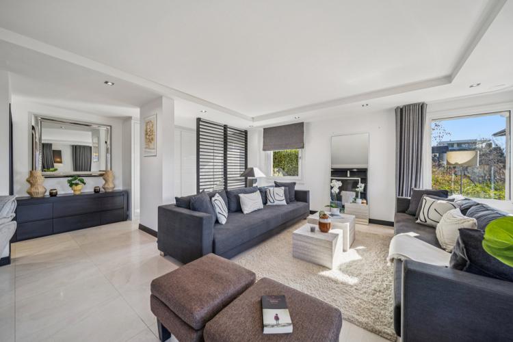 Apartment for sale in Pully, Switzerland