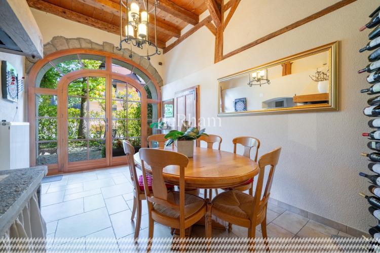 Apartment for sale, Dans le charmant village de Mex (Mex, Switzerland)