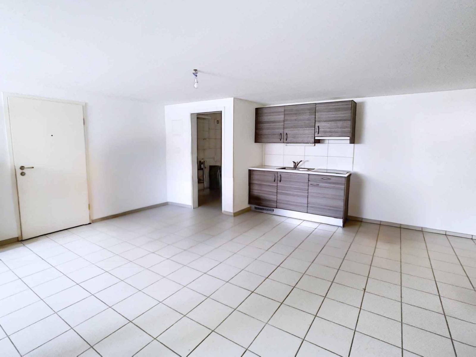 Local de 45 m² idéal pour artisan ou stockage
