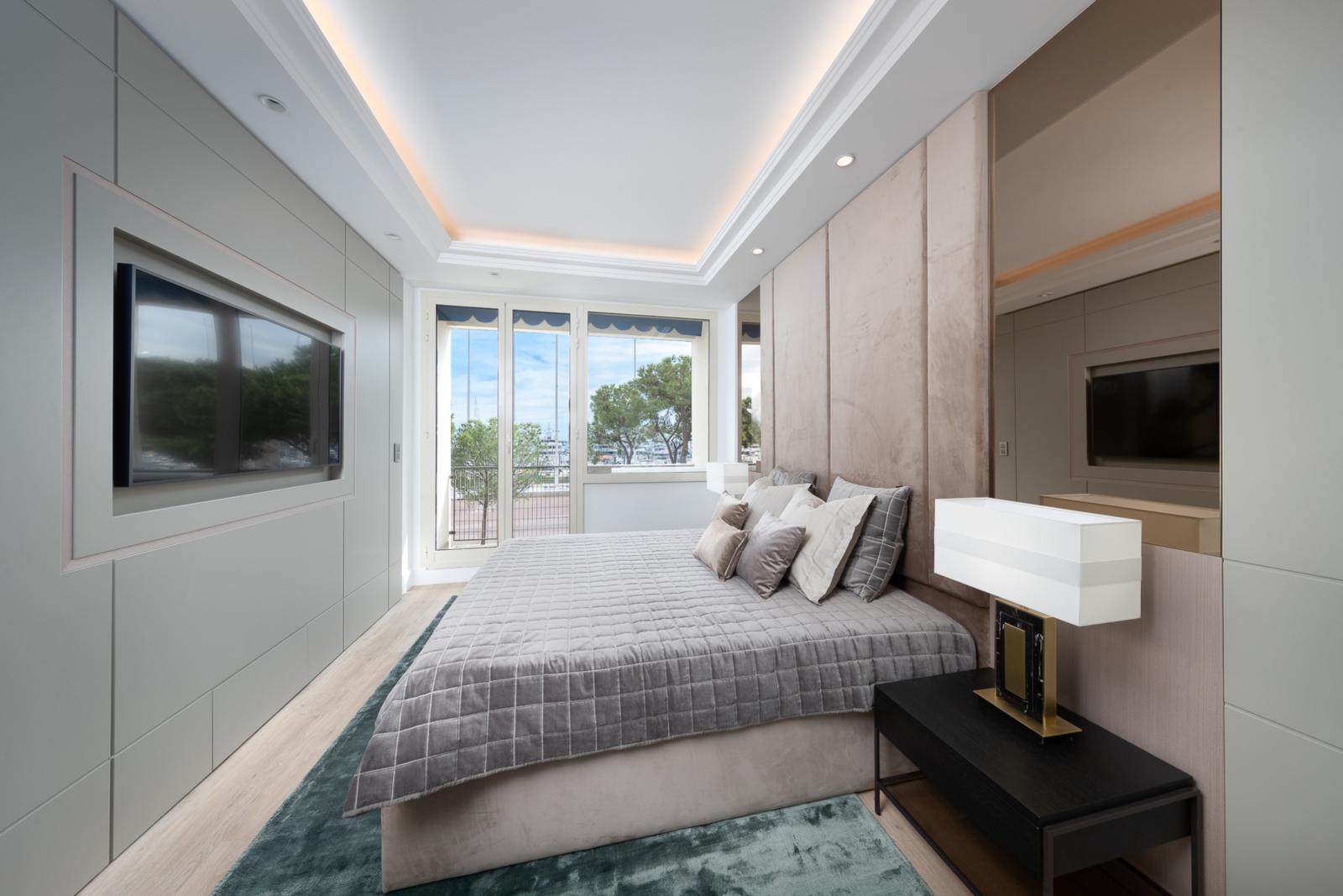 Palais Héraclès : Appartement 4 Pièces Rénové et Vue Directe sur le Grand Prix de Monaco