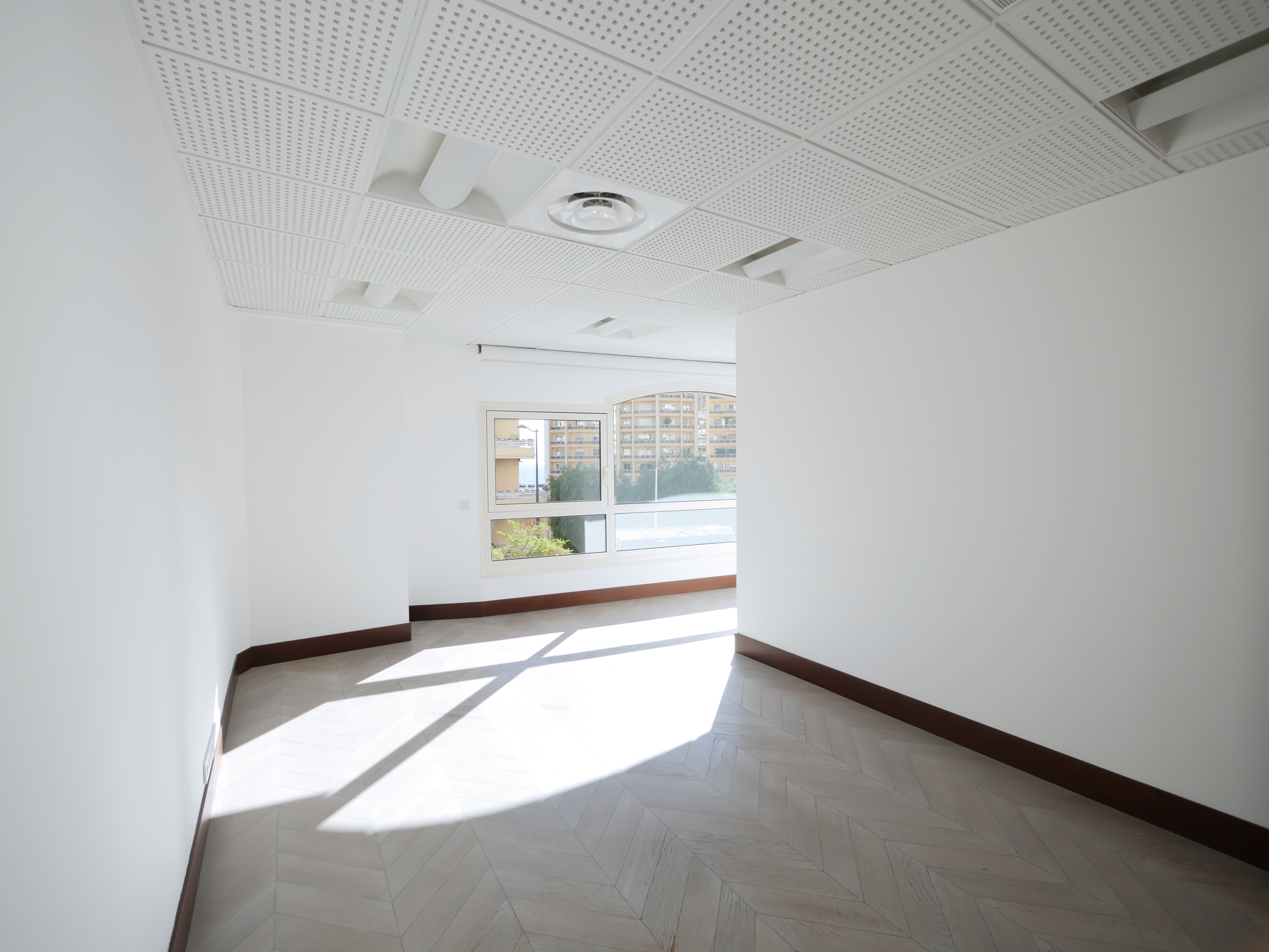 isRBa_bureau-4-1612282690.jpg