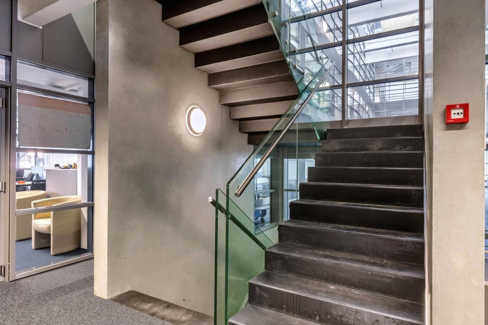 Bureaux équipés d'environ 6'000 m2 DIVISIBLES à Versoix