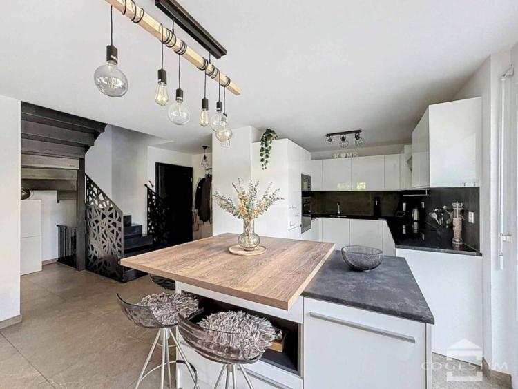 Villa mitoyenne de 5.5 pièces