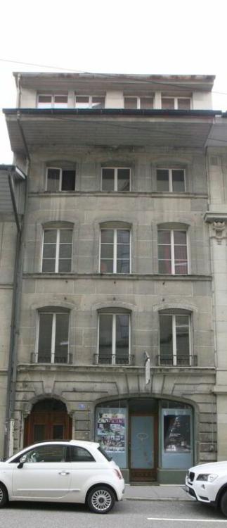 STUDIO AVEC BELLE VUE SUR LA SARINE
