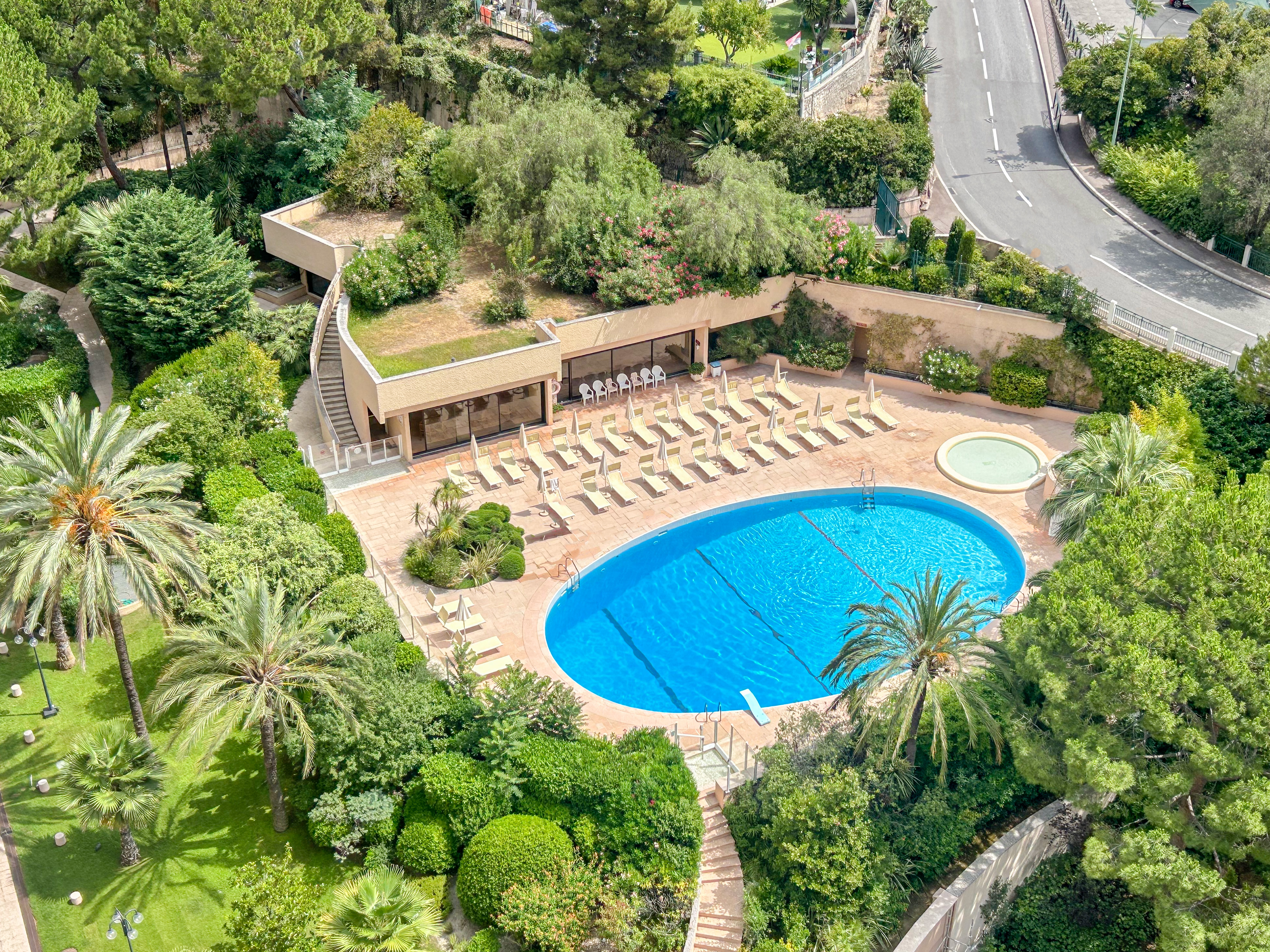 IYnZF_piscine-1689777173.jpg