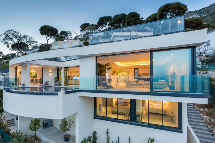 VILLA BLUE SEA