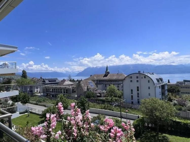Appartement à louer avec une magnifique vue sur le lac Léman